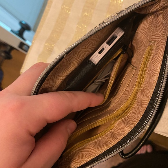 Sakroots Black and White Wallet with Battery Bank  Built In New - Picture 7 of 11